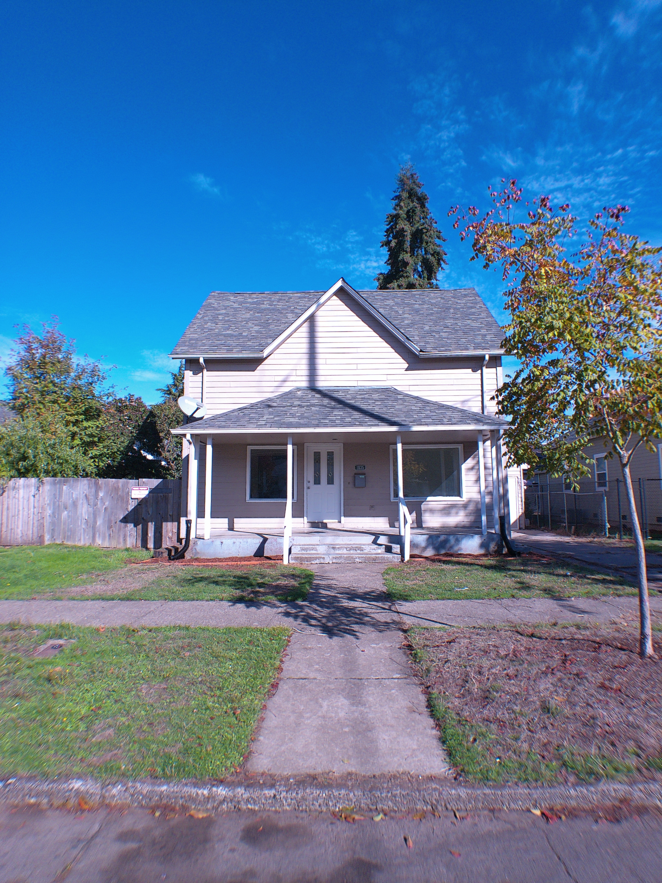 KE4-1- 1835 Trade St SE Salem, OR 97301