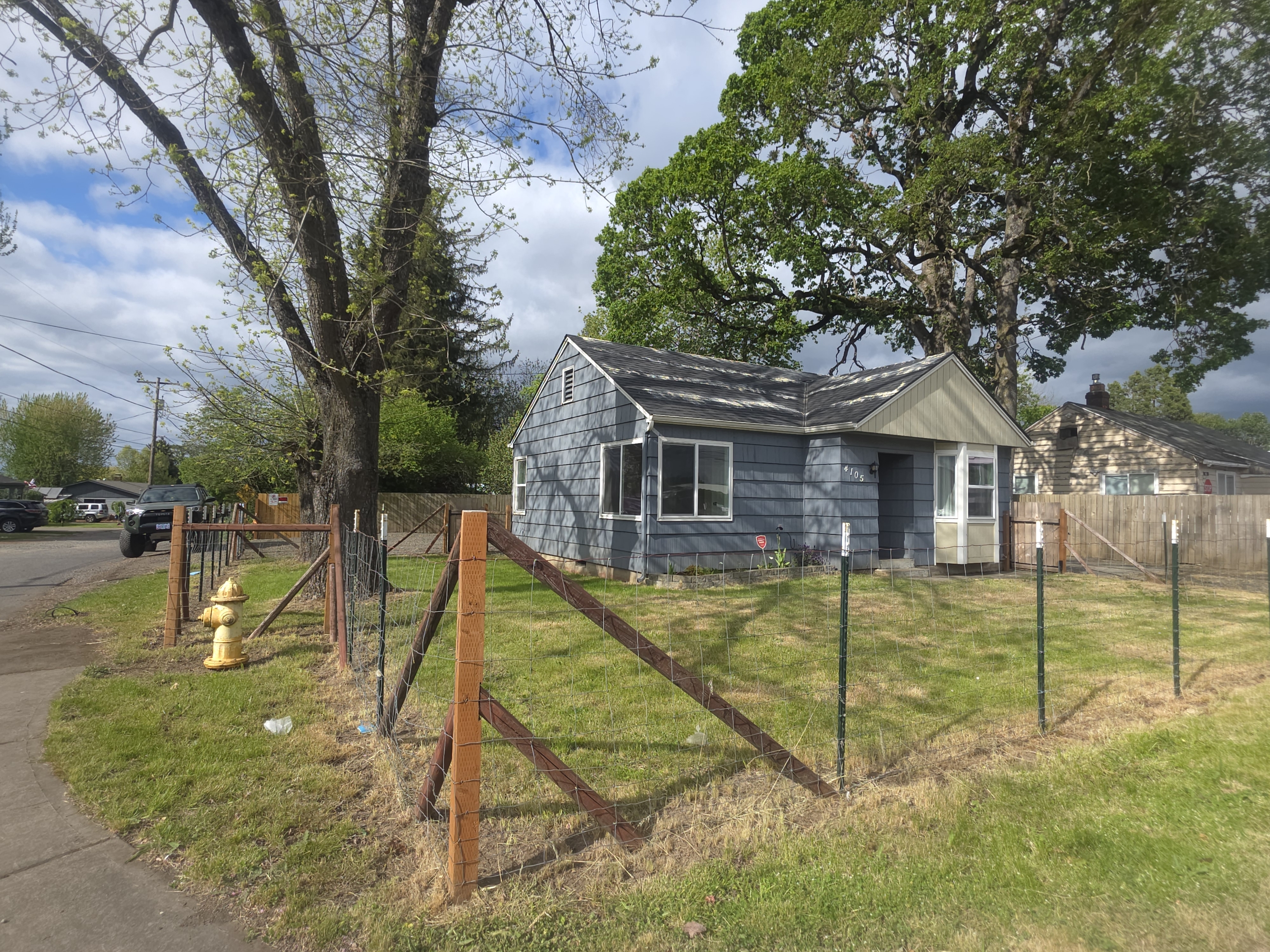 KE11-1- 4105 Silverton Road Northeast